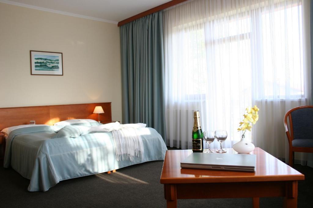 April hotel Panorama Rychnov nad Kneznou Habitación foto